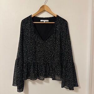 Cupcakes & Cashmere Bell Sleeve Blouse in Black with Star Print | Size Medium
